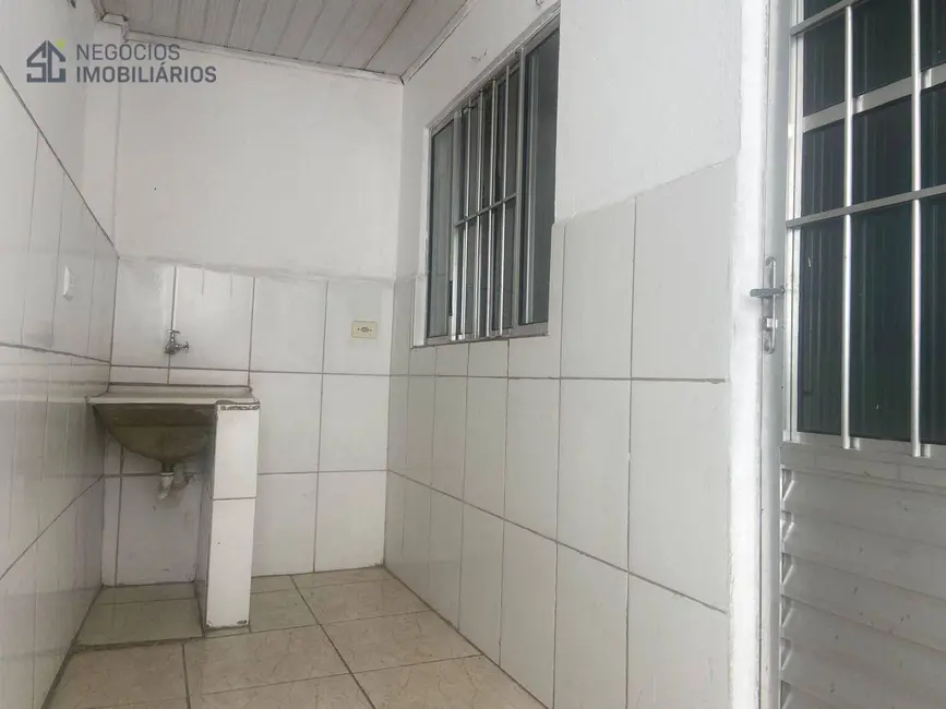 Foto 1 de Kitnet com 1 quarto para alugar, 35m2 em Jardim Botucatu, São Paulo - SP