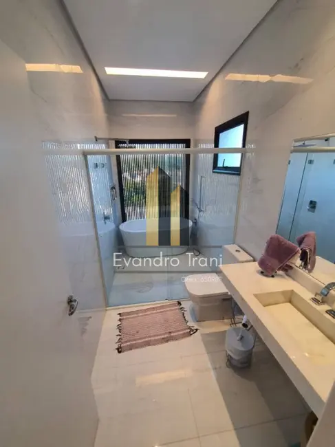 Foto 7 de Casa com 4 quartos à venda, 386m2 em Sao Jose Dos Campos - SP