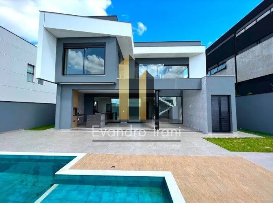 Foto 2 de Casa com 4 quartos à venda, 338m2 em Sao Jose Dos Campos - SP