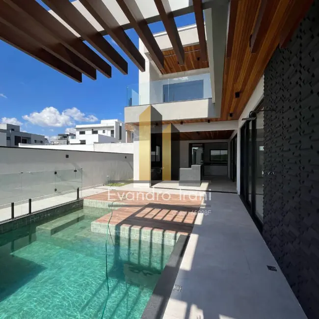 Casa com 5 quartos à venda, 495m2 em Sao Jose Dos Campos - SP - imagem 4 Foto 4 de Casa com 5 quartos à venda, 495m2 em Sao Jose Dos Campos - SP