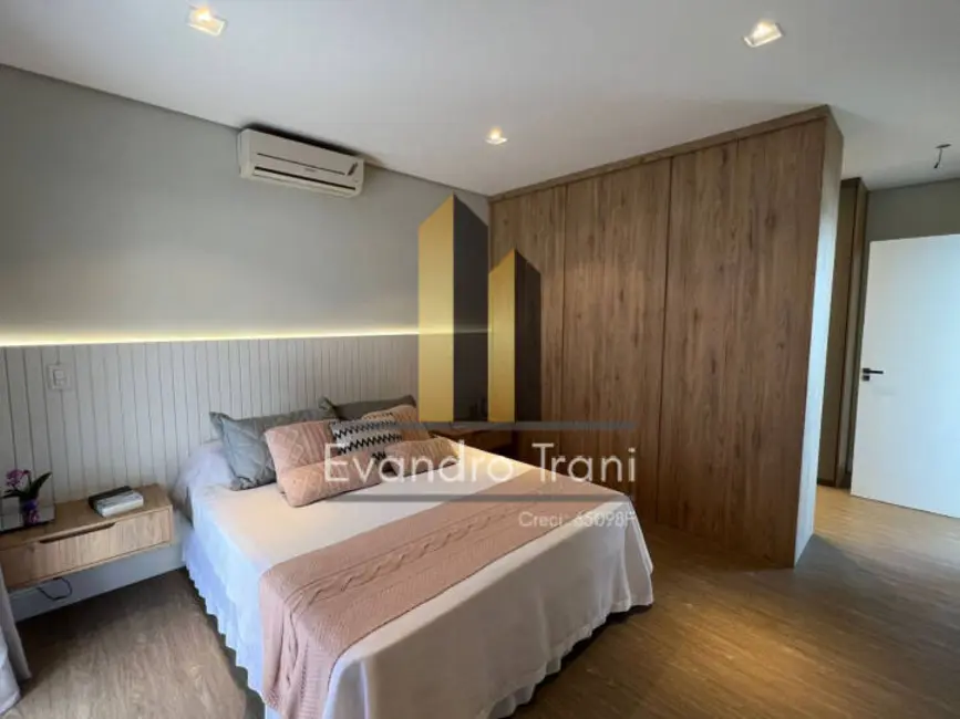 Foto 5 de Casa com 4 quartos à venda, 293m2 em Sao Jose Dos Campos - SP