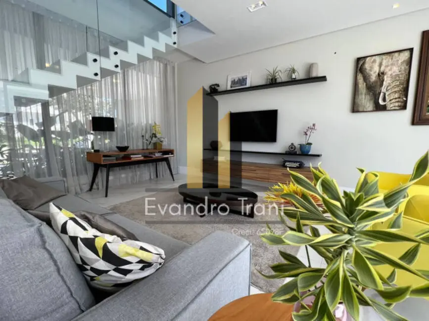 Foto 2 de Casa com 4 quartos à venda, 293m2 em Sao Jose Dos Campos - SP