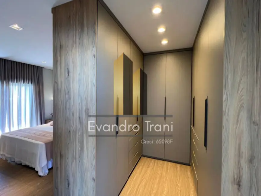 Foto 6 de Casa com 4 quartos à venda, 293m2 em Sao Jose Dos Campos - SP