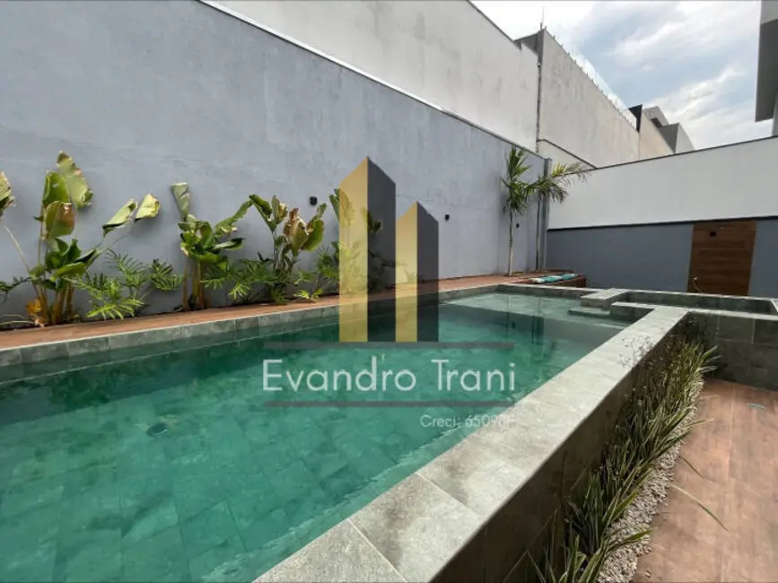 Foto 2 de Casa com 5 quartos à venda, 321m2 em Sao Jose Dos Campos - SP