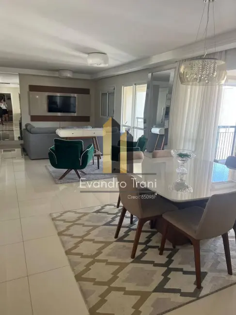 Apartamento com 3 quartos à venda, 194m2 em Sao Jose Dos Campos - SP - imagem 3 Foto 3 de Apartamento com 3 quartos à venda, 194m2 em Sao Jose Dos Campos - SP