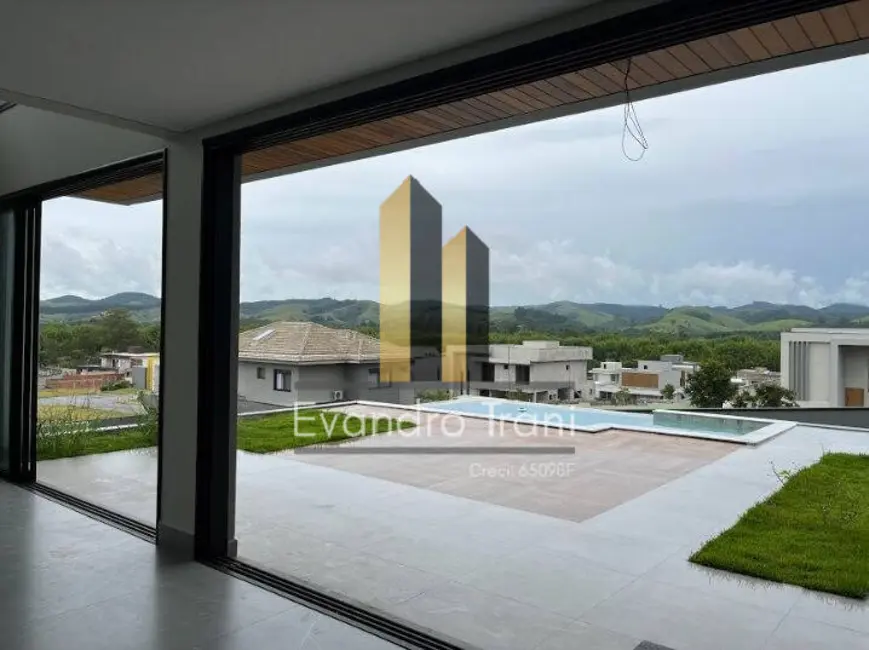 Foto 9 de Casa com 4 quartos à venda, 420m2 em Sao Jose Dos Campos - SP