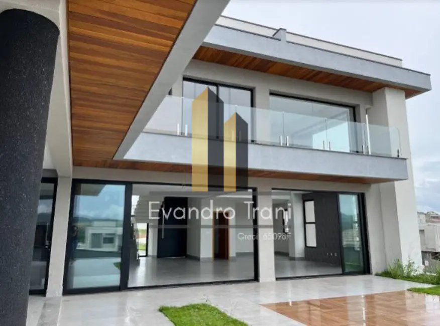 Foto 5 de Casa com 4 quartos à venda, 420m2 em Sao Jose Dos Campos - SP