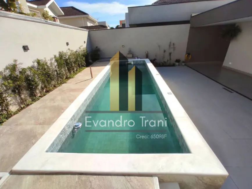 Casa com 3 quartos à venda, 230m2 em Sao Jose Dos Campos - SP - imagem 8 Foto 8 de Casa com 3 quartos à venda, 230m2 em Sao Jose Dos Campos - SP