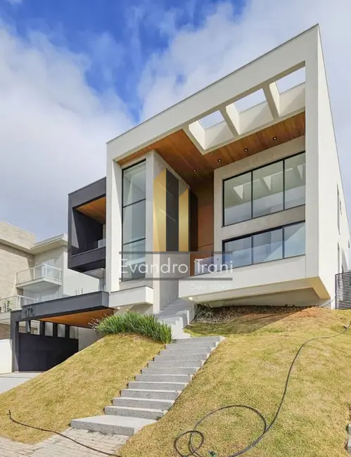 Foto 3 de Casa com 4 quartos à venda, 450m2 em Sao Jose Dos Campos - SP