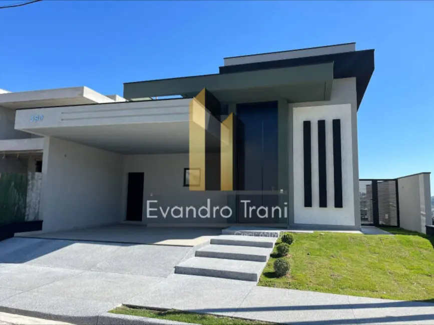 Foto 2 de Casa com 3 quartos à venda, 333m2 em Sao Jose Dos Campos - SP