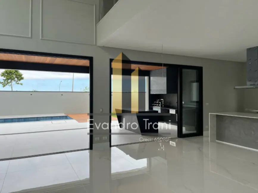 Foto 2 de Casa com 4 quartos à venda, 400m2 em Sao Jose Dos Campos - SP