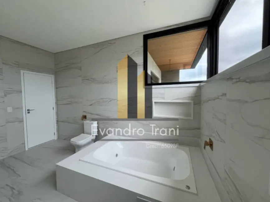 Foto 6 de Casa com 4 quartos à venda, 400m2 em Sao Jose Dos Campos - SP