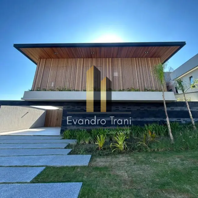 Foto 2 de Casa com 4 quartos à venda, 600m2 em Sao Jose Dos Campos - SP