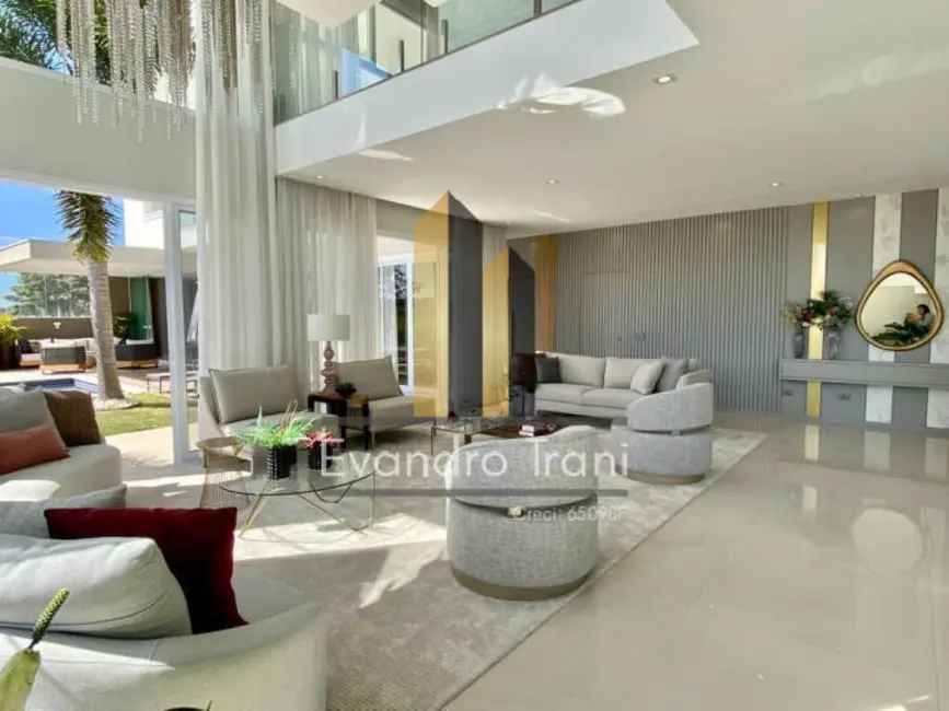 Foto 2 de Casa com 4 quartos à venda, 400m2 em Sao Jose Dos Campos - SP