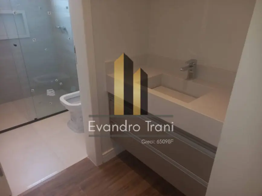 Foto 8 de Casa com 3 quartos à venda, 175m2 em Jardim Jacinto, Jacarei - SP