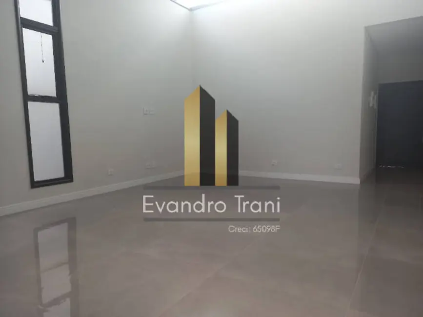 Foto 5 de Casa com 3 quartos à venda, 175m2 em Jardim Jacinto, Jacarei - SP