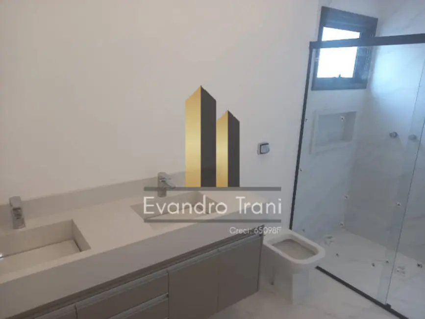 Foto 7 de Casa com 3 quartos à venda, 175m2 em Jardim Jacinto, Jacarei - SP