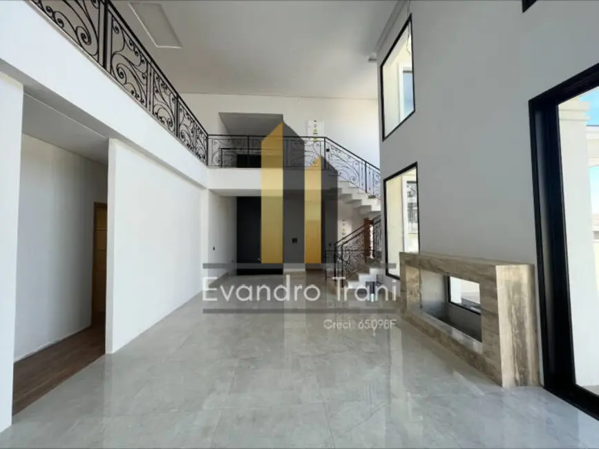 Casa com 4 quartos à venda, 450m2 em Sao Jose Dos Campos - SP - imagem 6 Foto 6 de Casa com 4 quartos à venda, 450m2 em Sao Jose Dos Campos - SP