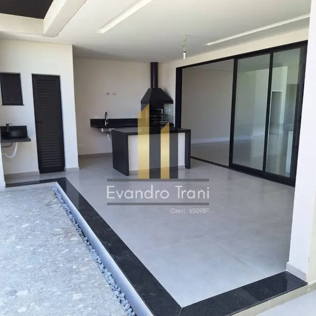 Foto 5 de Casa com 3 quartos à venda, 270m2 em Sao Jose Dos Campos - SP