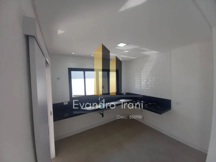 Foto 3 de Casa com 3 quartos à venda, 190m2 em Cacapava - SP