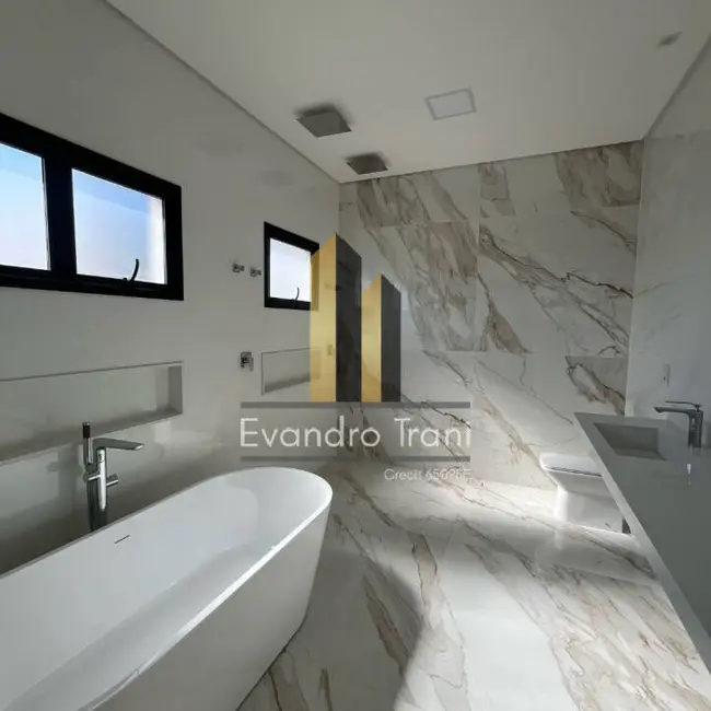 Foto 9 de Casa com 3 quartos à venda, 363m2 em Sao Jose Dos Campos - SP