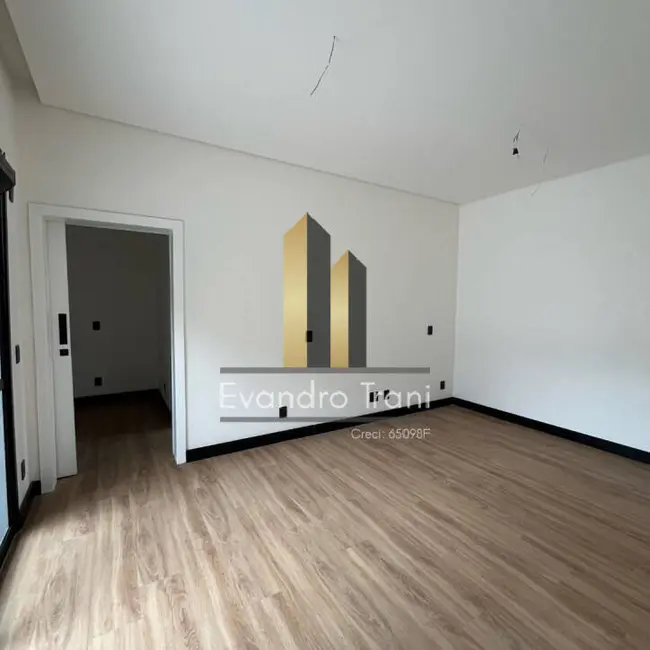 Foto 8 de Casa com 4 quartos à venda, 300m2 em Sao Jose Dos Campos - SP