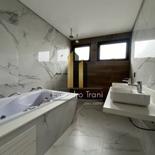 Foto 3 de Casa com 4 quartos à venda, 300m2 em Sao Jose Dos Campos - SP