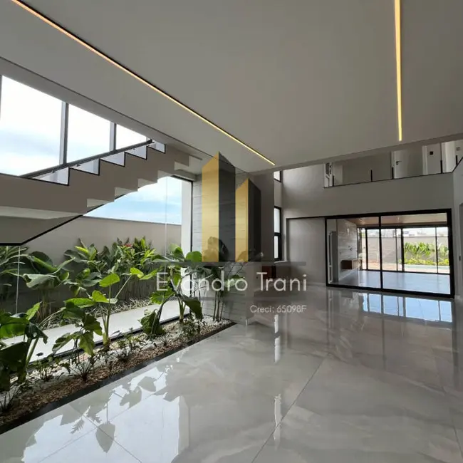 Foto 4 de Casa com 4 quartos à venda, 520m2 em Sao Jose Dos Campos - SP