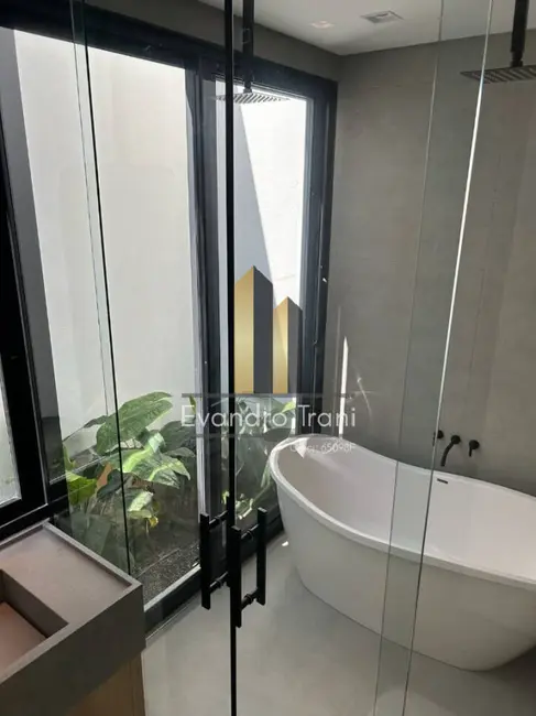 Foto 9 de Casa com 3 quartos à venda, 239m2 em Sao Jose Dos Campos - SP