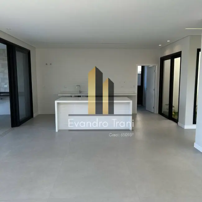 Foto 4 de Casa com 4 quartos à venda, 530m2 em Sao Jose Dos Campos - SP