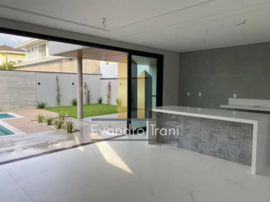 Foto 3 de Casa com 4 quartos à venda, 349m2 em Sao Jose Dos Campos - SP