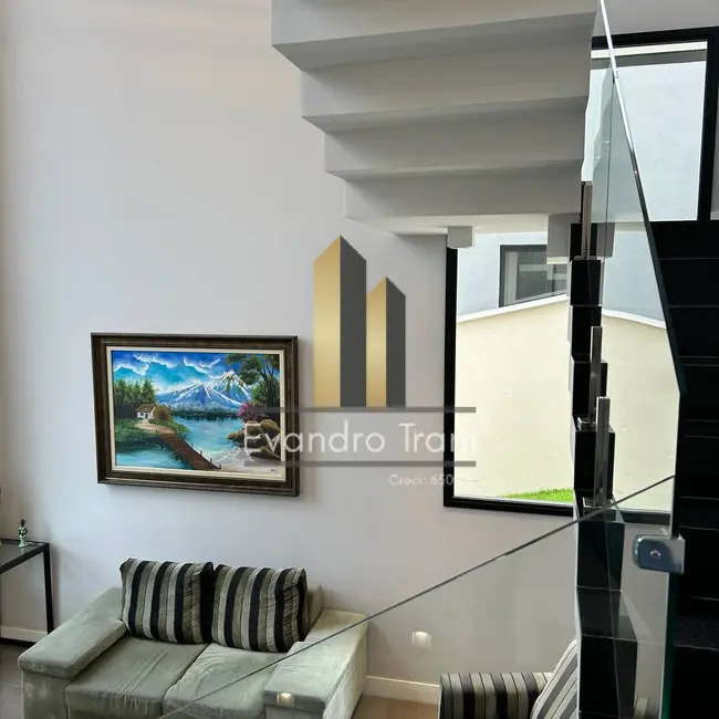Casa com 3 quartos à venda, 481m2 em Sao Jose Dos Campos - SP - imagem 2 Foto 2 de Casa com 3 quartos à venda, 481m2 em Sao Jose Dos Campos - SP