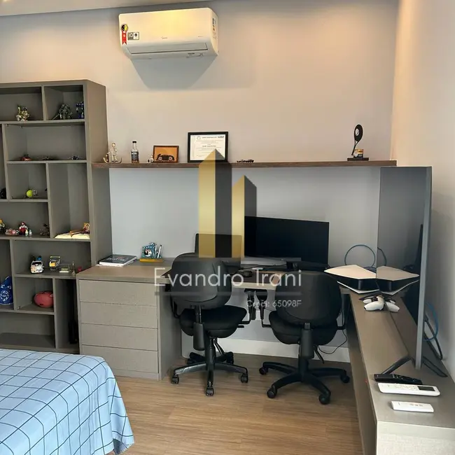 Casa com 3 quartos à venda, 481m2 em Sao Jose Dos Campos - SP - imagem 5 Foto 5 de Casa com 3 quartos à venda, 481m2 em Sao Jose Dos Campos - SP