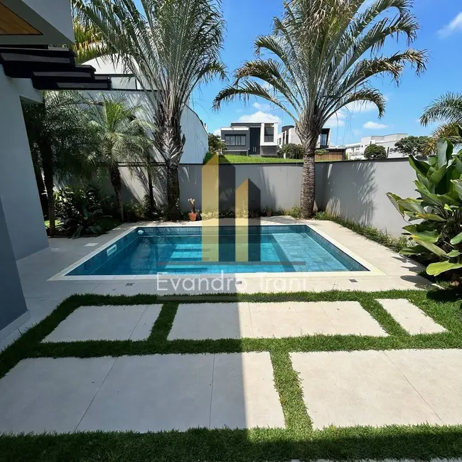 Foto 3 de Casa com 3 quartos à venda, 290m2 em Sao Jose Dos Campos - SP