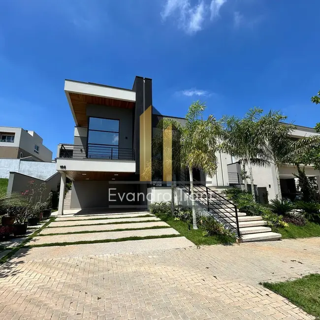 Foto 2 de Casa com 3 quartos à venda, 290m2 em Sao Jose Dos Campos - SP