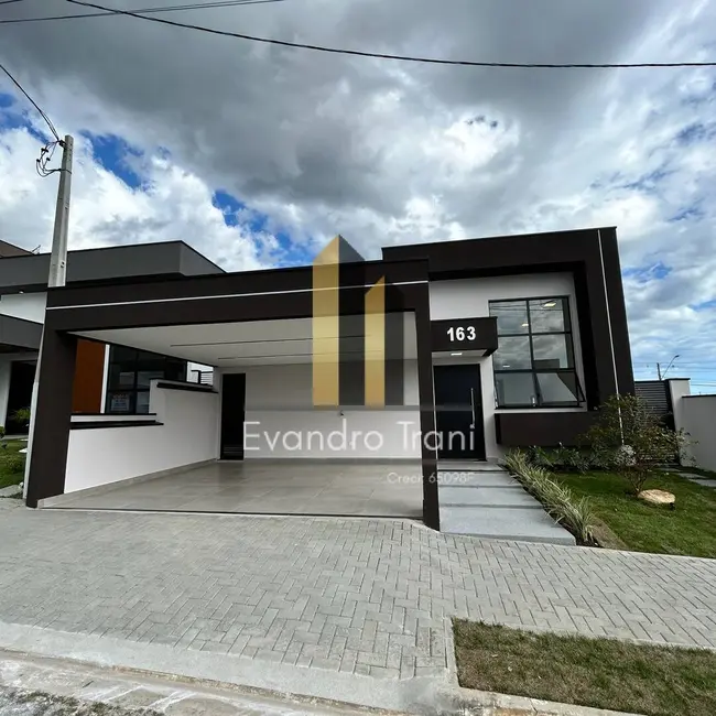 Foto 2 de Casa com 3 quartos à venda, 275m2 em Sao Jose Dos Campos - SP