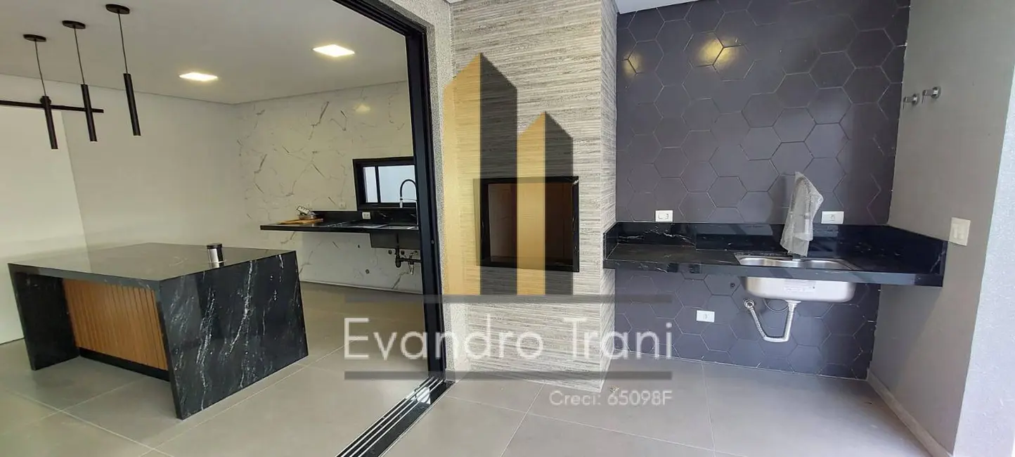 Casa com 4 quartos à venda, 325m2 em Sao Jose Dos Campos - SP - imagem 4 Foto 4 de Casa com 4 quartos à venda, 325m2 em Sao Jose Dos Campos - SP