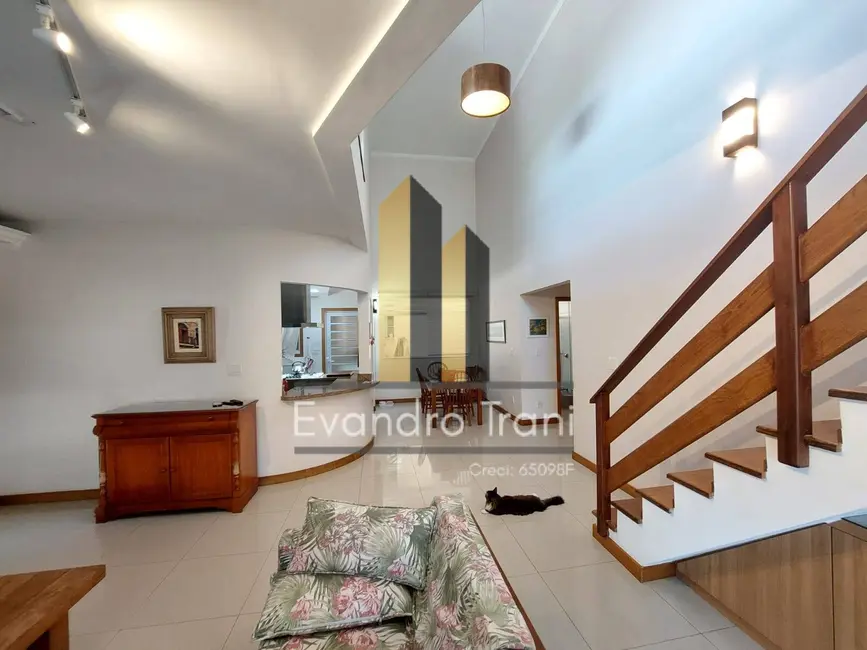 Foto 6 de Casa com 4 quartos à venda, 254m2 em Sao Jose Dos Campos - SP