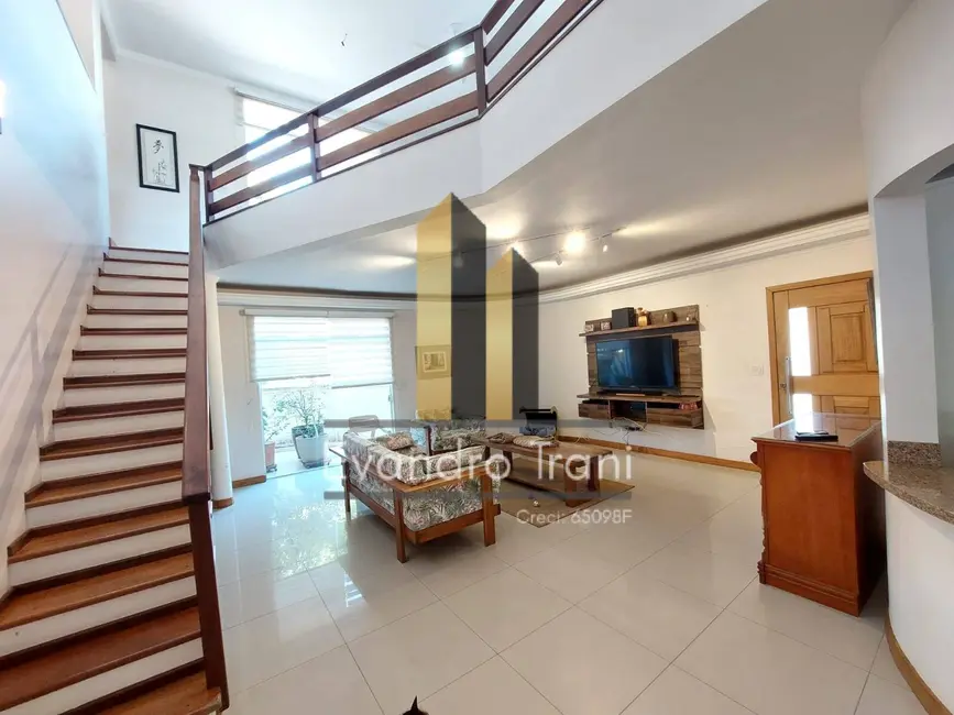 Foto 1 de Casa com 4 quartos à venda, 254m2 em Sao Jose Dos Campos - SP