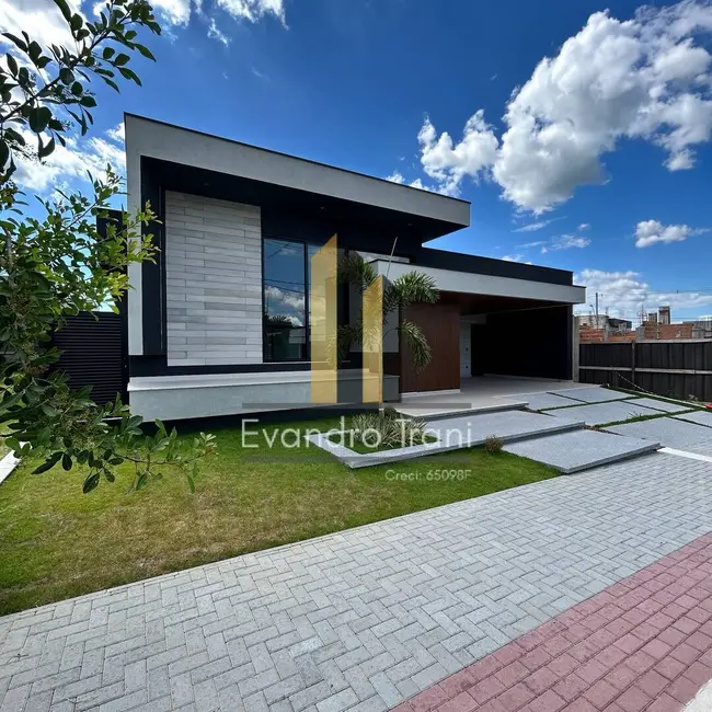 Foto 4 de Casa com 4 quartos à venda, 243m2 em Sao Jose Dos Campos - SP