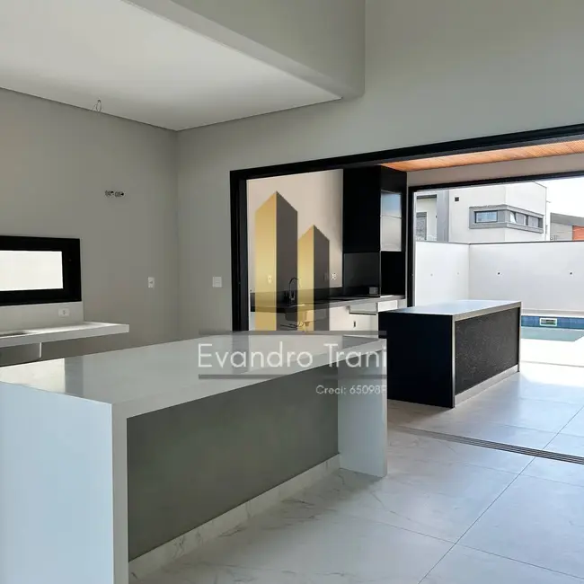 Foto 9 de Casa com 4 quartos à venda, 243m2 em Sao Jose Dos Campos - SP