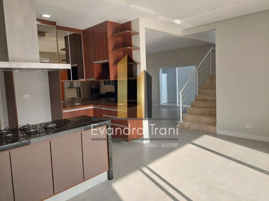 Foto 3 de Casa com 5 quartos à venda, 264m2 em Sao Jose Dos Campos - SP