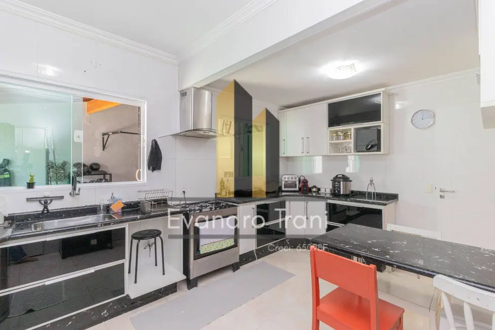 Casa com 3 quartos à venda, 170m2 em Sao Jose Dos Campos - SP - imagem 5 Foto 5 de Casa com 3 quartos à venda, 170m2 em Sao Jose Dos Campos - SP