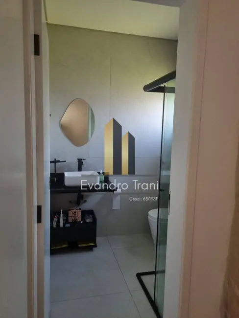 Casa com 3 quartos à venda, 451m2 em Sao Jose Dos Campos - SP - imagem 8 Foto 8 de Casa com 3 quartos à venda, 451m2 em Sao Jose Dos Campos - SP