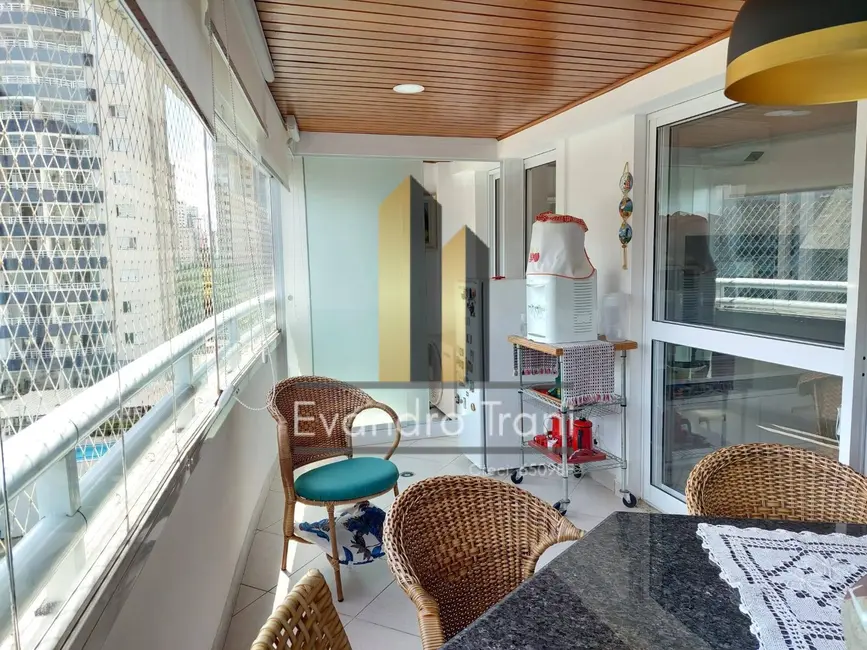 Apartamento com 3 quartos à venda, 150m2 em Sao Jose Dos Campos - SP - imagem 5 Foto 5 de Apartamento com 3 quartos à venda, 150m2 em Sao Jose Dos Campos - SP