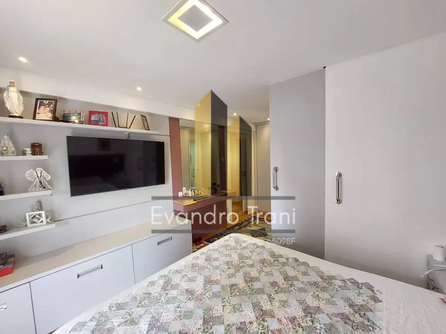 Apartamento com 3 quartos à venda, 150m2 em Sao Jose Dos Campos - SP - imagem 9 Foto 9 de Apartamento com 3 quartos à venda, 150m2 em Sao Jose Dos Campos - SP