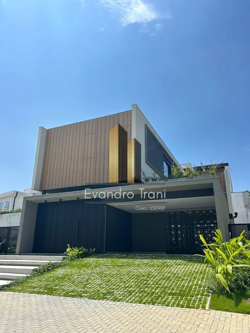 Foto 2 de Casa com 4 quartos à venda, 450m2 em Sao Jose Dos Campos - SP