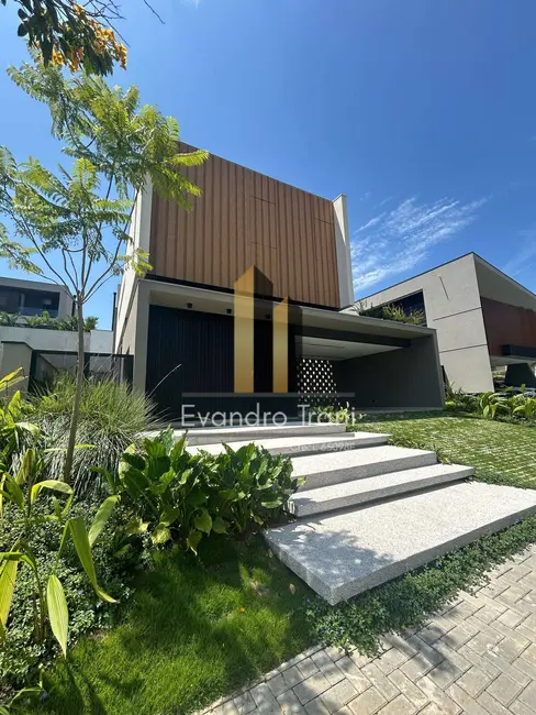 Foto 1 de Casa com 4 quartos à venda, 450m2 em Sao Jose Dos Campos - SP