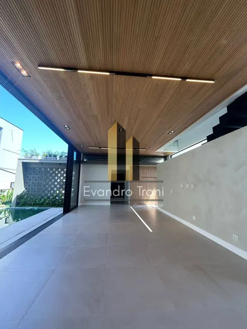 Foto 8 de Casa com 4 quartos à venda, 450m2 em Sao Jose Dos Campos - SP