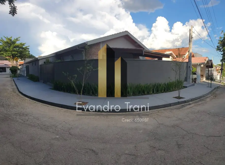 Foto 1 de Casa com 3 quartos à venda, 250m2 em Sao Jose Dos Campos - SP